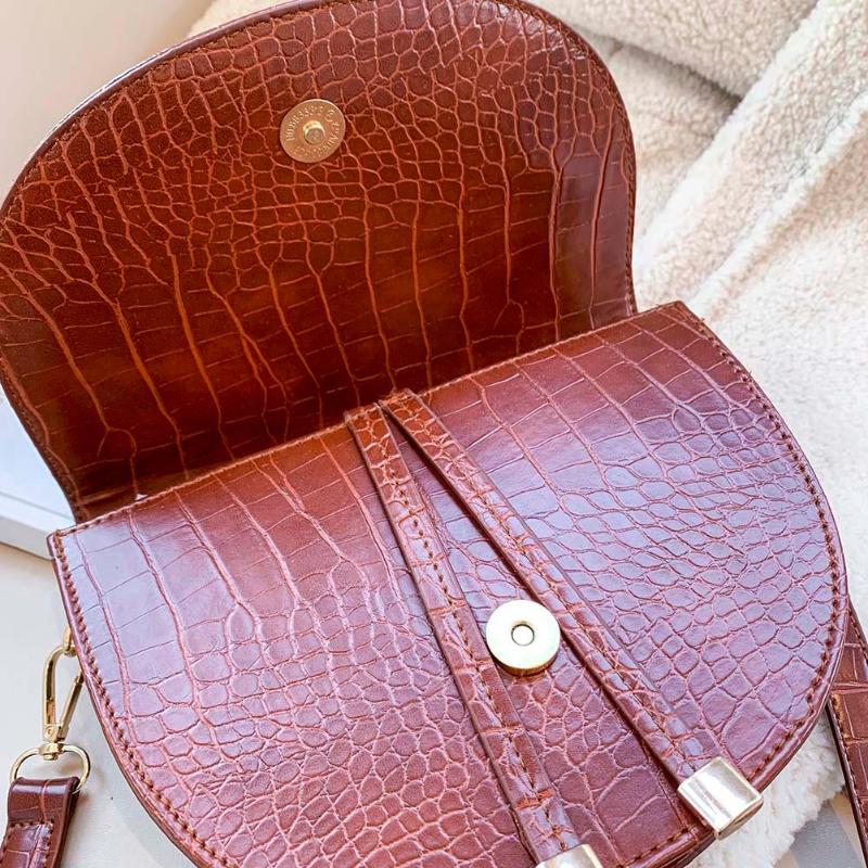 Luxe Crocodile motif sacs à bandoulière pour femmes 2020 demi-rond sac de messager en cuir PU sacs à main sac à bandoulière sac main femme Luxe Crocodile motif sacs à bandoulière pour femmes 2020 demi-rond sac de messager en cuir PU sacs à main sac à bandoulière sac main femme