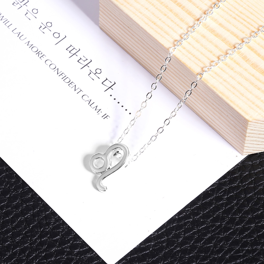 Collier signe Collier signe
