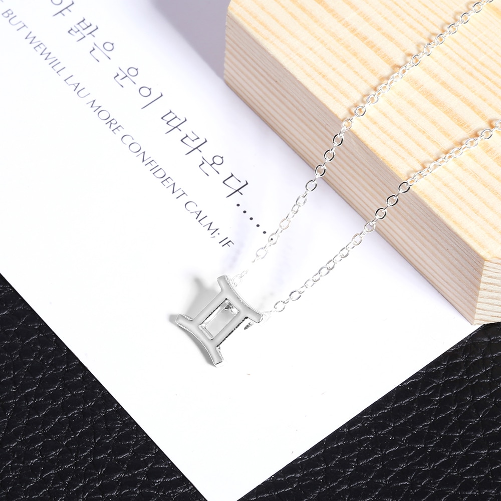 Collier signe Collier signe