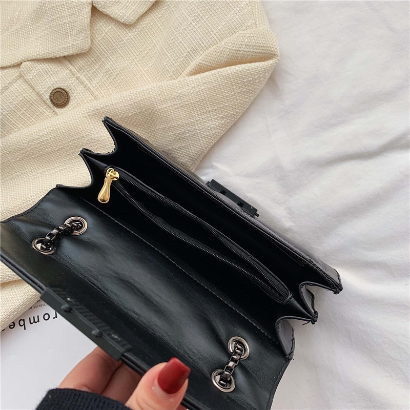 Rivet chaîne marque concepteur en cuir PU sacs à bandoulière pour les femmes 2020 Simple mode sac à bandoulière dame de luxe petits sacs à main Rivet chaîne marque concepteur en cuir PU sacs à bandoulière pour les femmes 2020 Simple mode sac à bandoulière dame de luxe petits sacs à main