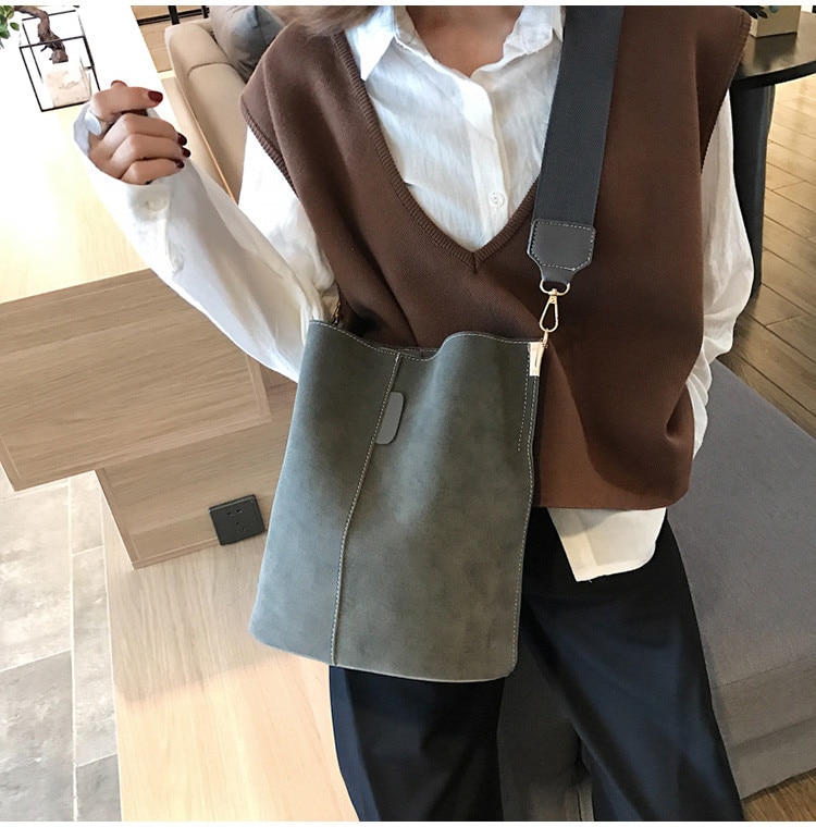 Sac de messager femmes seau sac à bandoulière grande capacité vintage mat en cuir PU dame sac à main de luxe concepteur bolsos mujer noir Sac de messager femmes seau sac à bandoulière grande capacité vintage mat en cuir PU dame sac à main de luxe concepteur bolsos mujer noir