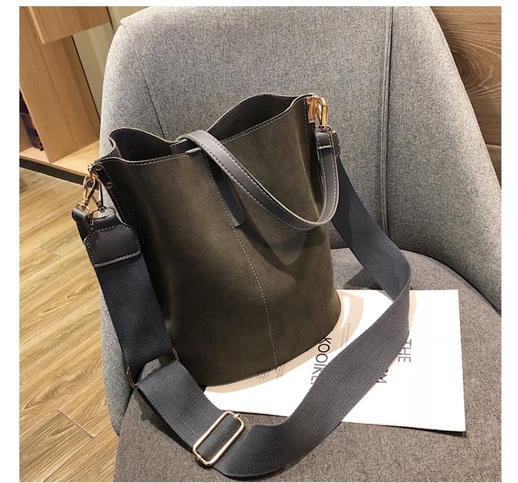 Sac de messager femmes seau sac à bandoulière grande capacité vintage mat en cuir PU dame sac à main de luxe concepteur bolsos mujer noir Sac de messager femmes seau sac à bandoulière grande capacité vintage mat en cuir PU dame sac à main de luxe concepteur bolsos mujer noir