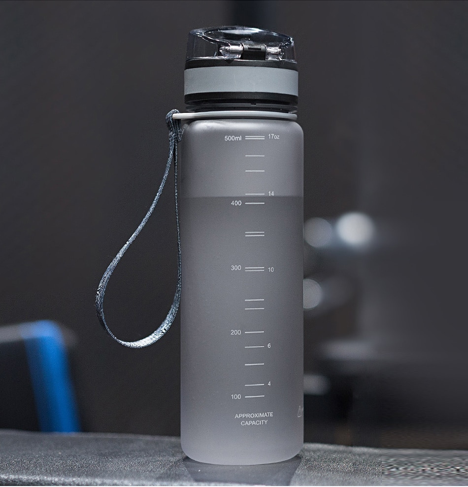 Meilleure vente Bouteille d'eau portable Gourde En Plastique Sport protéines shaker Sports de plein air camping boisson droite bouteille d'eau Tritan Sans BPA 350/500/100ml bouteille d'eau de l'école de thé aux fruits Meilleure vente Bouteille d'eau portable Gourde En Plastique Sport protéines shaker Sports de plein air camping boisson droite bouteille d'eau Tritan Sans BPA 350/500/100ml bouteille d'eau de l'école de thé aux fruits